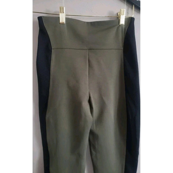 Spanx Leggings Women's Medium Olive Green Textured Panel Athliesure NWT - Picture 7 of 11